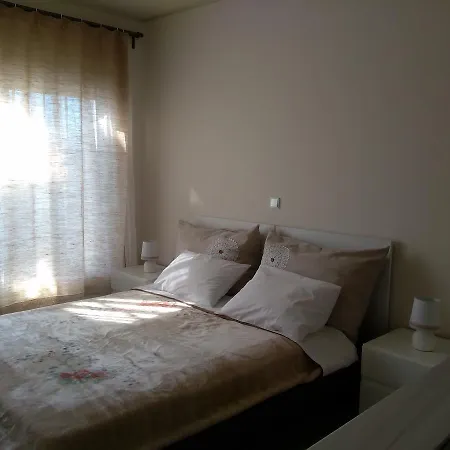 Aparthotel Fevronia's *